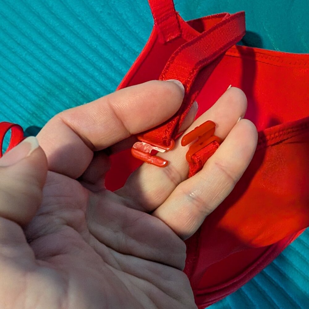 NWT Freya Undetected Wired Tshirt Bra Red 32DDD - Picture 5 of 5